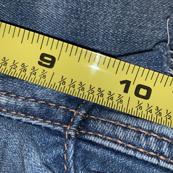 American Eagle Shorts - Picture 7 of 7